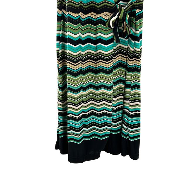 Sandra Darren Dress Womens 10 Green Chevron Side Tie V Neck Lined - Picture 6 of 11